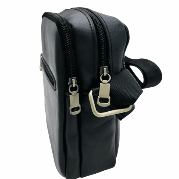 Crossbody Bag Model 820